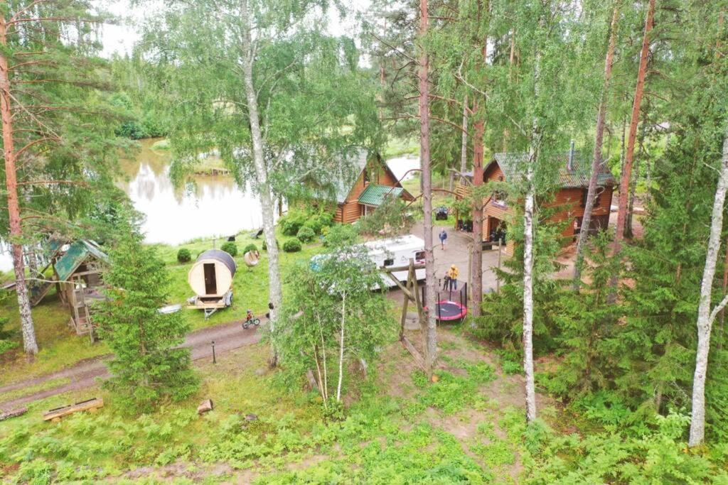 Dragon House In The Tree! Jacuzzi, Sauna ,Cinema,Heated Lici  المظهر الخارجي الصورة