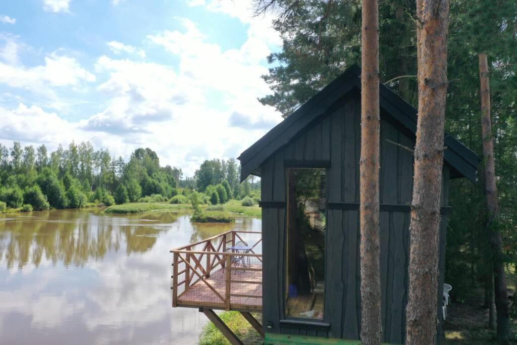 Dragon House In The Tree! Jacuzzi, Sauna ,Cinema,Heated Lici  المظهر الخارجي الصورة
