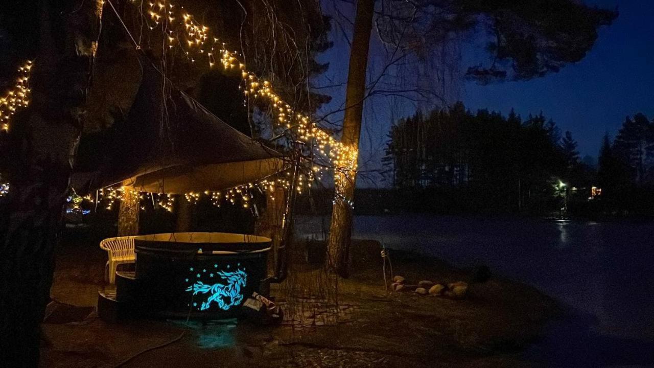 Dragon House In The Tree! Jacuzzi, Sauna ,Cinema,Heated Lici  المظهر الخارجي الصورة