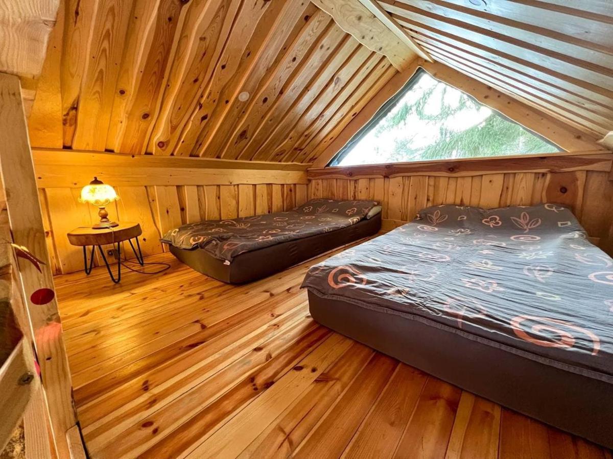 Dragon House In The Tree! Jacuzzi, Sauna ,Cinema,Heated Lici  المظهر الخارجي الصورة