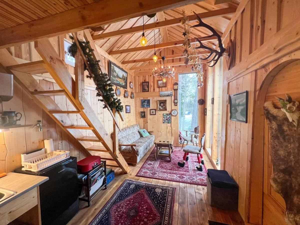 Dragon House In The Tree! Jacuzzi, Sauna ,Cinema,Heated Lici  المظهر الخارجي الصورة